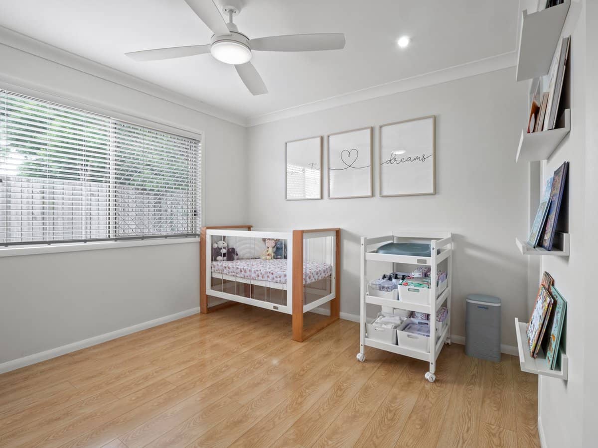 12 Freesia Court, ORMEAU - Thumbnail 13