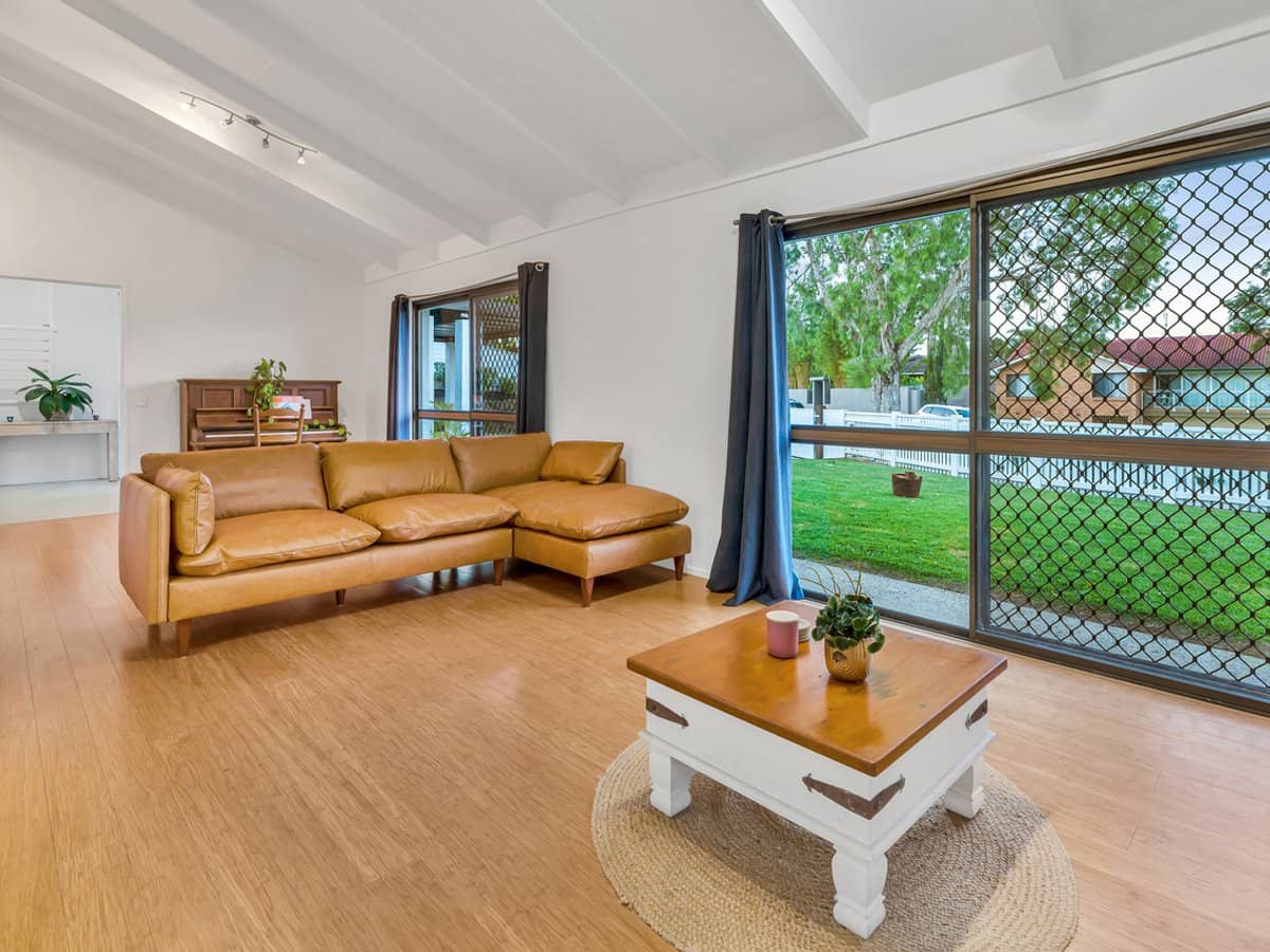 12 Kurrambee Avenue, ASHMORE - Thumbnail 10