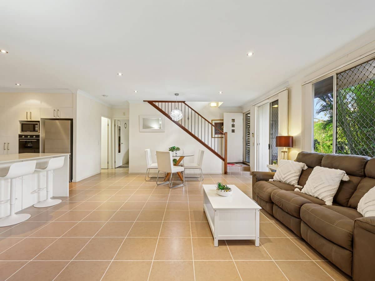 12 Azzurra Drive, VARSITY LAKES - Thumbnail 8