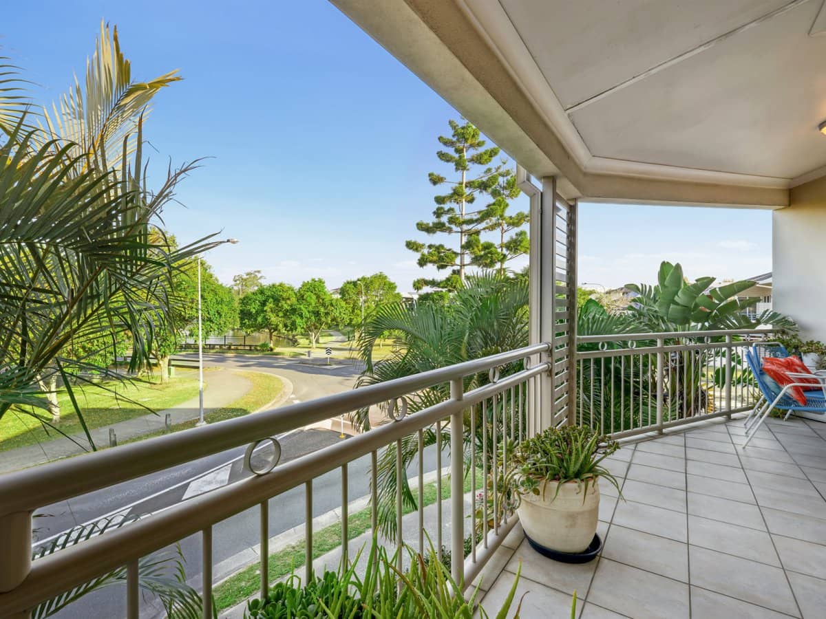 12 Azzurra Drive, VARSITY LAKES - Thumbnail 24