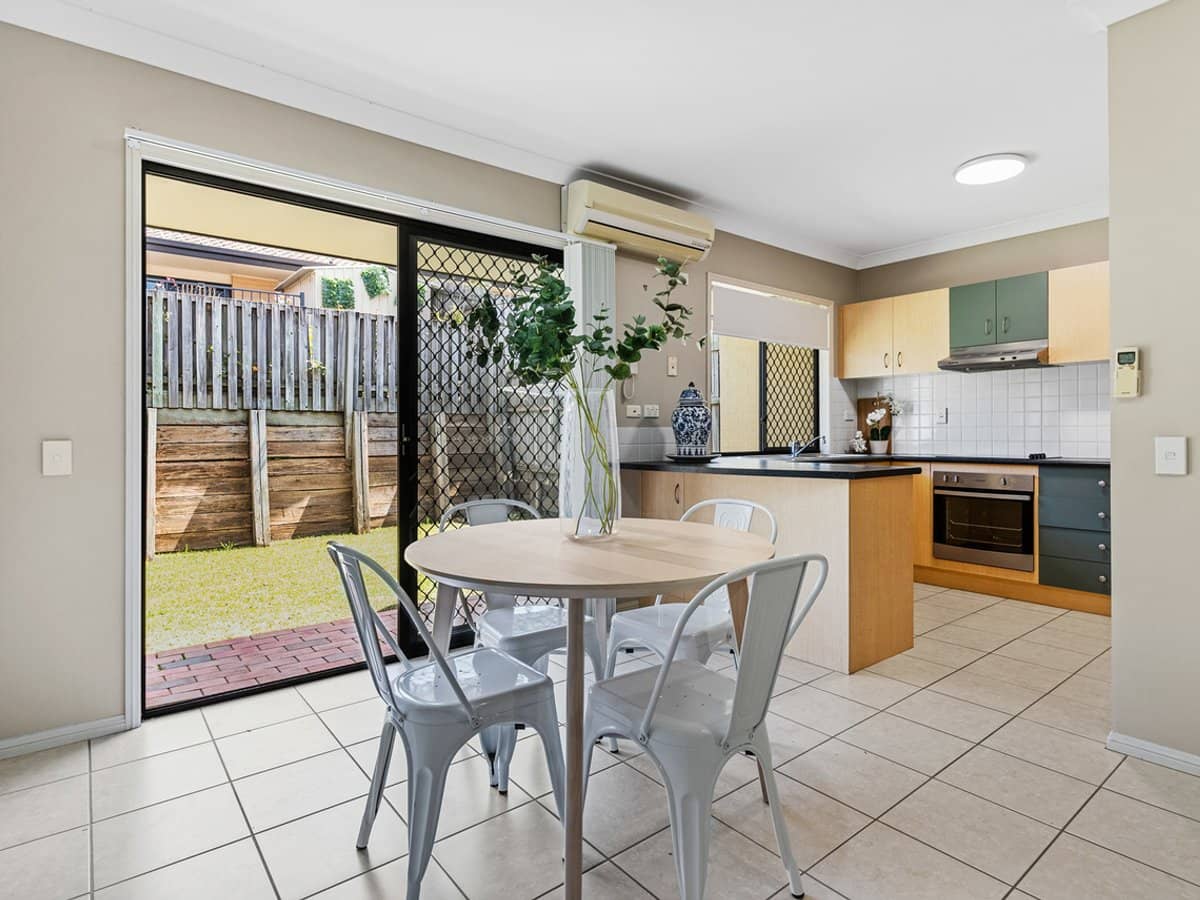 20 Brown Street, LABRADOR - Thumbnail 8