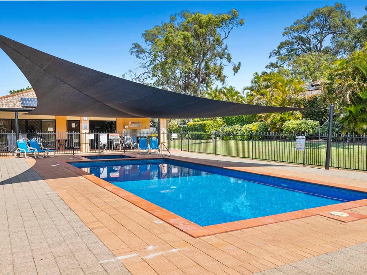 20 Brown Street, LABRADOR - Thumbnail 17