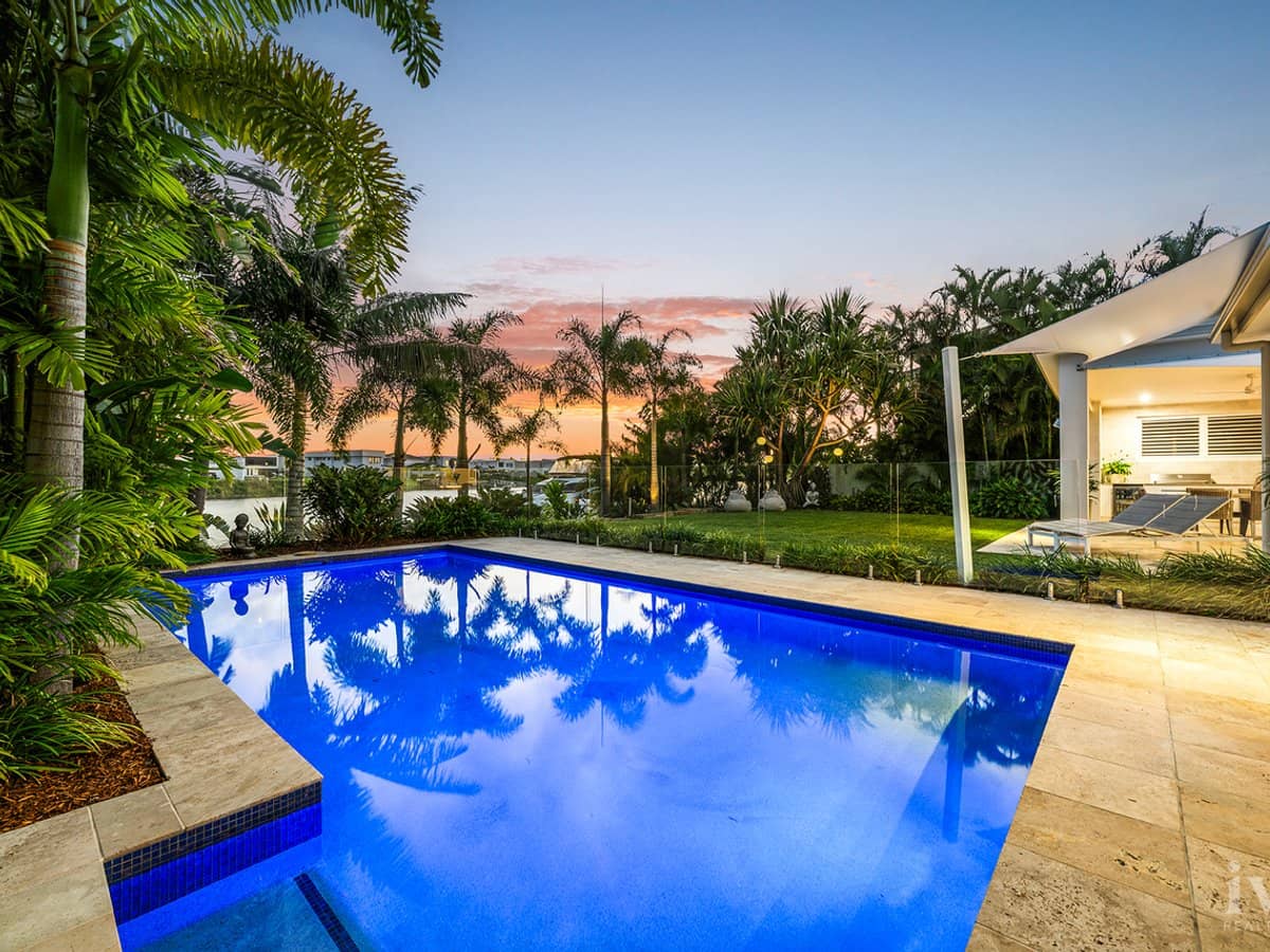 51 Serenity Boulevard, HELENSVALE - Thumbnail 2