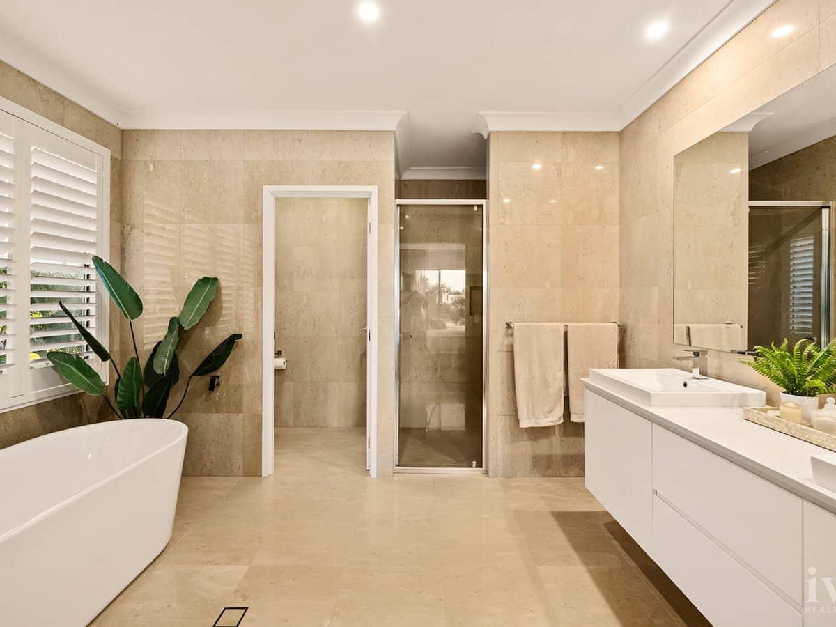 51 Serenity Boulevard, HELENSVALE - Thumbnail 11