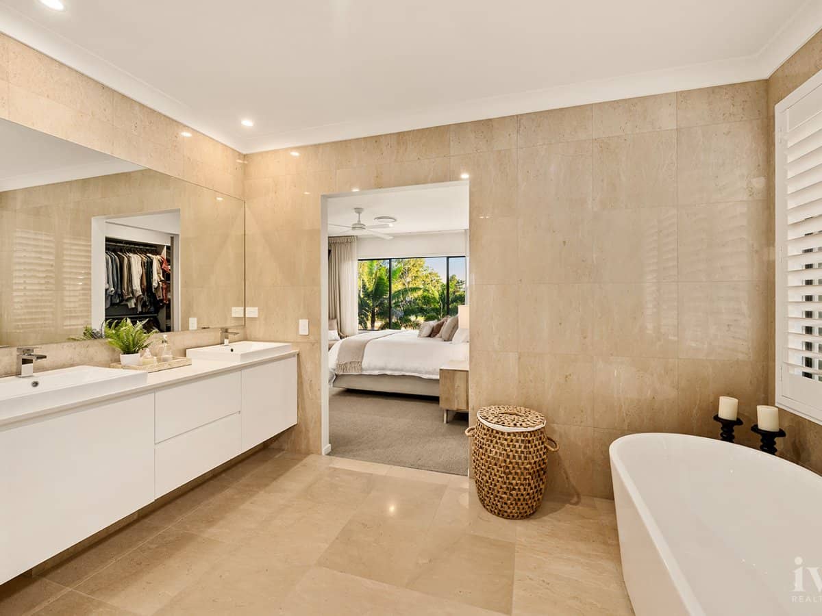 51 Serenity Boulevard, HELENSVALE - Thumbnail 12