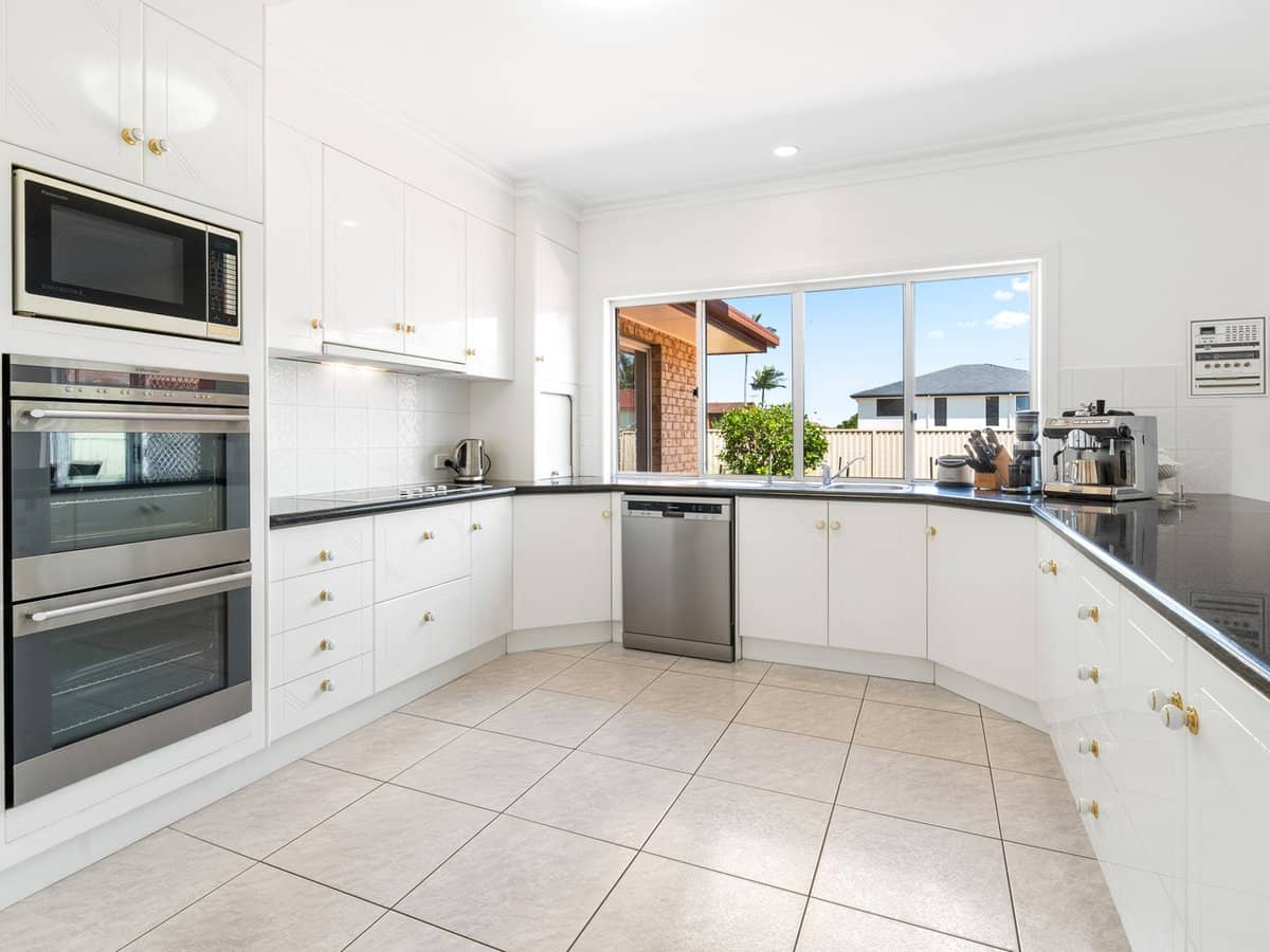 29 Parnassus Street, ROBERTSON - Thumbnail 4