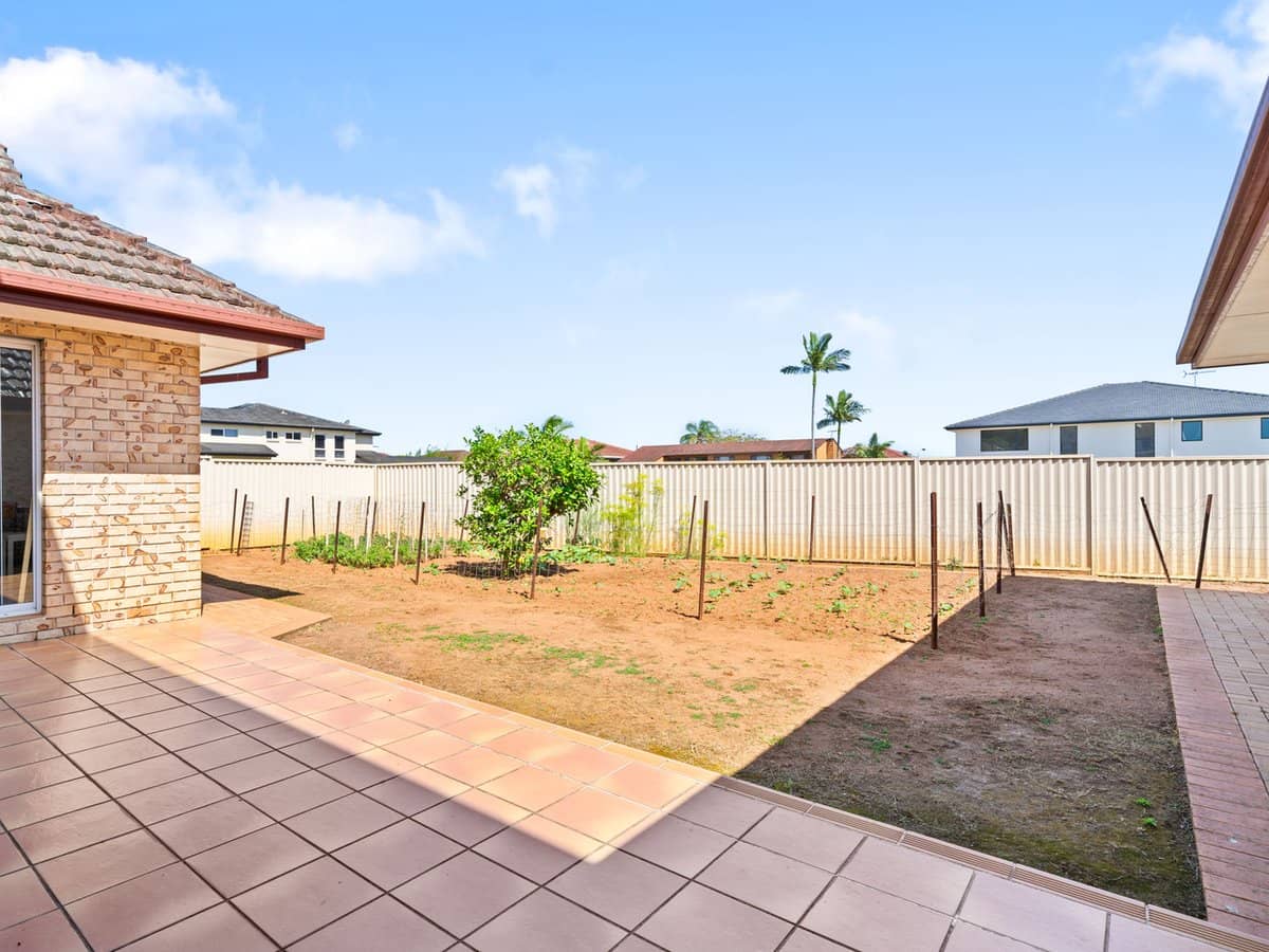 29 Parnassus Street, ROBERTSON - Thumbnail 21