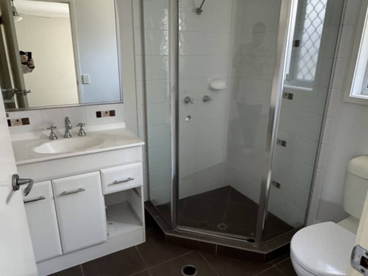 11 Eagle Hawk Drive, Southside - Thumbnail 7