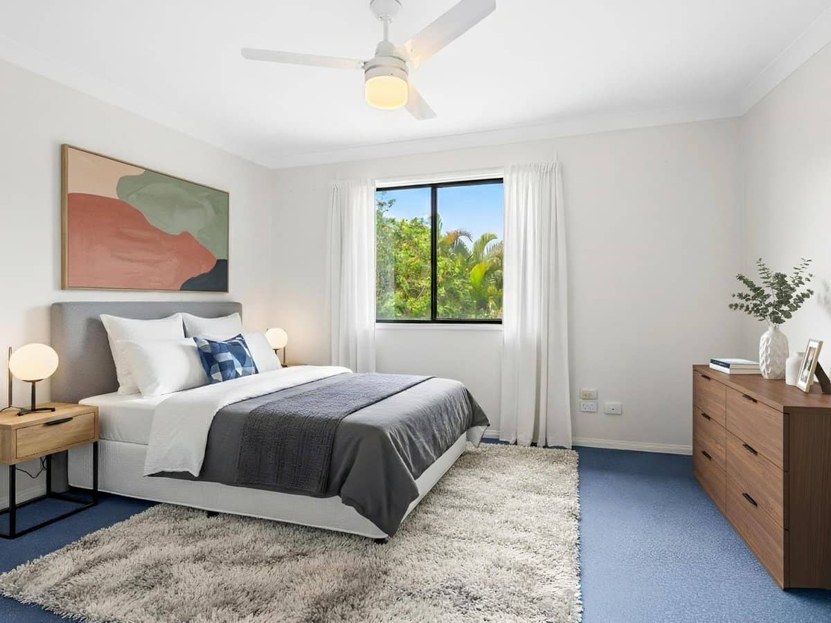 18 Loganlea Road, WATERFORD WEST - Thumbnail 5