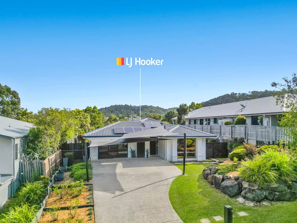 8 Carmen Court, OXENFORD - Thumbnail 1