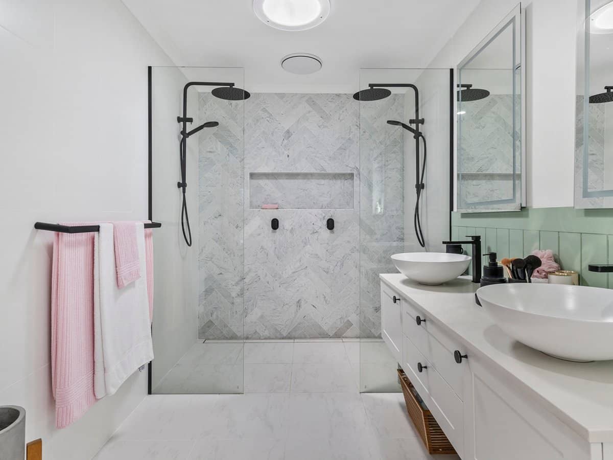 8 Carmen Court, OXENFORD - Thumbnail 12