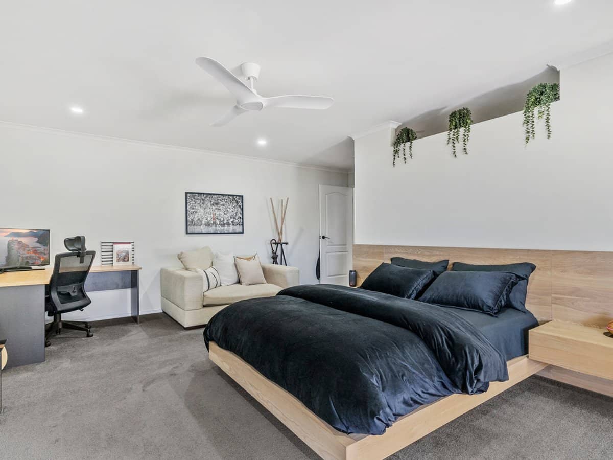 8 Carmen Court, OXENFORD - Thumbnail 15