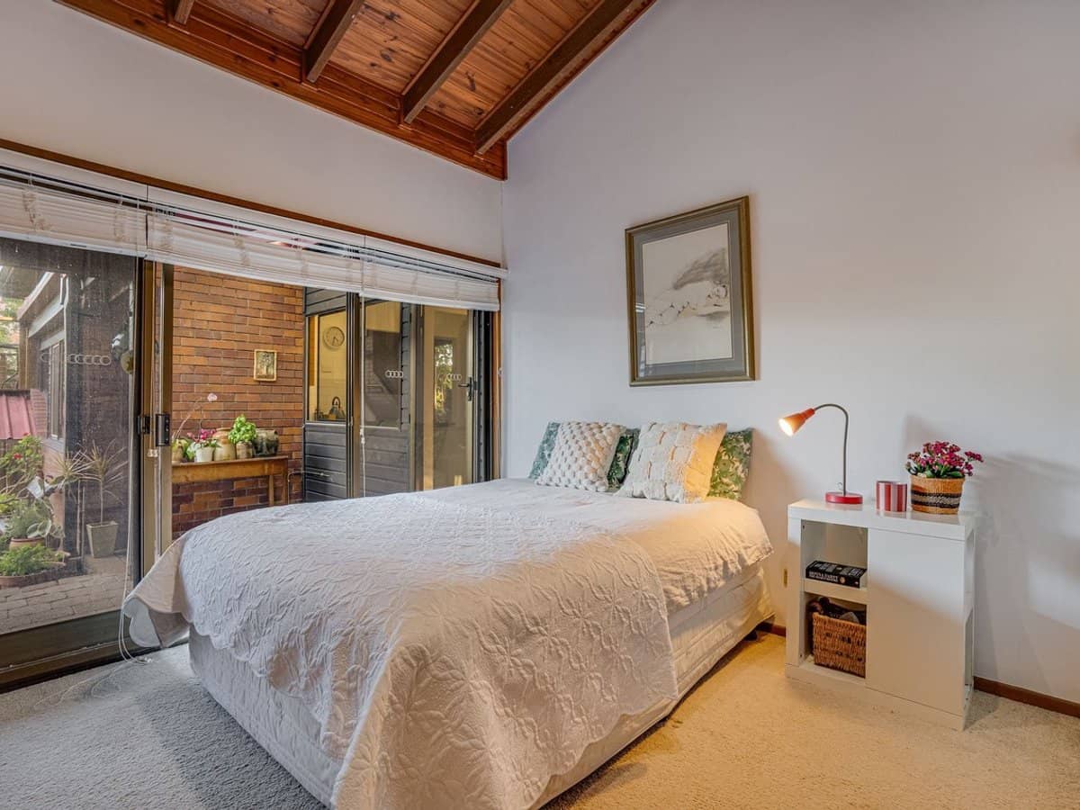 86 Parasol Street, ASHMORE - Thumbnail 18