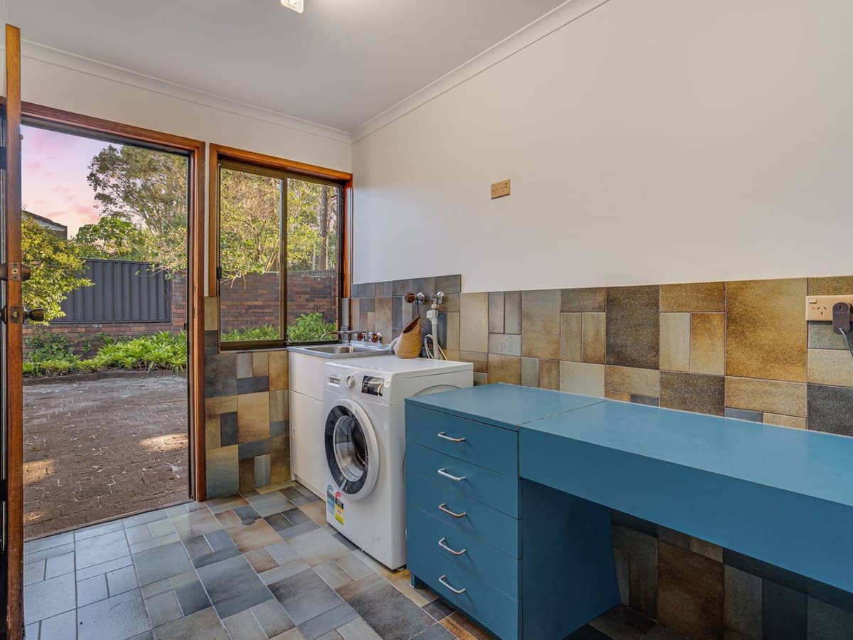 86 Parasol Street, ASHMORE - Thumbnail 20