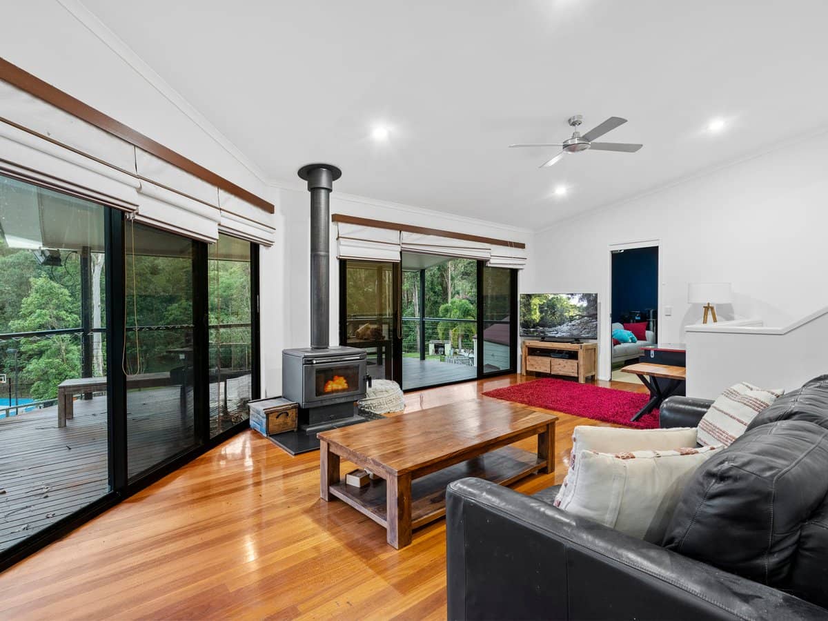 17 The Oval Drive, MOUNT NATHAN - Thumbnail 9