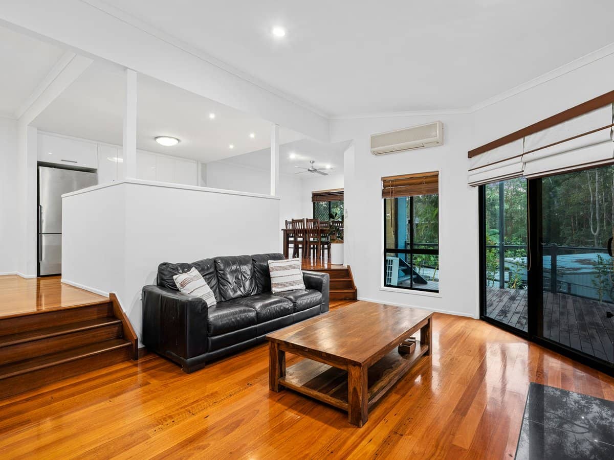 17 The Oval Drive, MOUNT NATHAN - Thumbnail 10