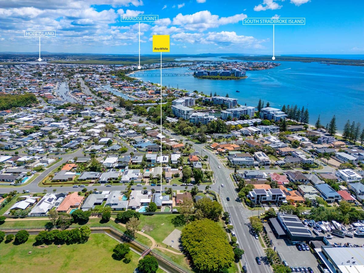 31 Salvia Street, HOLLYWELL - Thumbnail 2