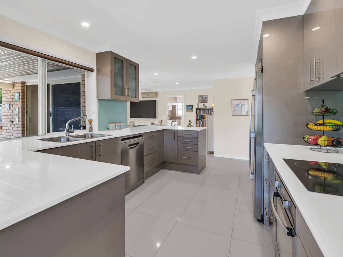 31 Salvia Street, HOLLYWELL - Thumbnail 9