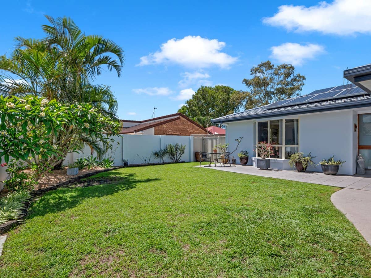 31 Salvia Street, HOLLYWELL - Thumbnail 24