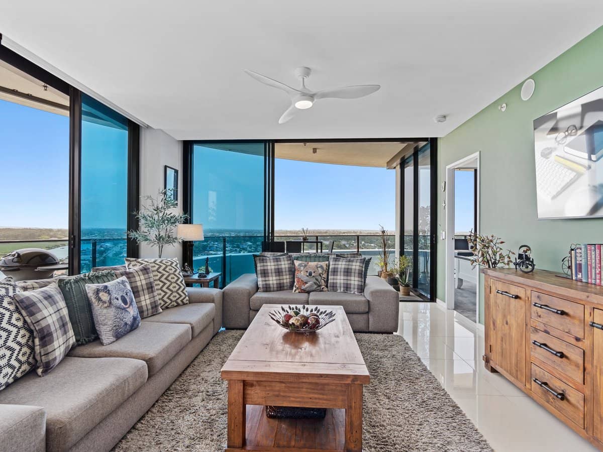 5 Harbour Side Court, BIGGERA WATERS - Thumbnail 7