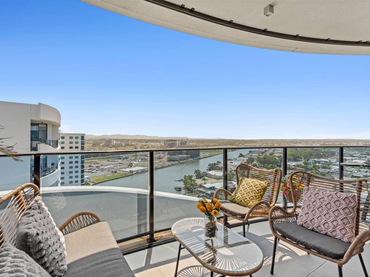 5 Harbour Side Court, BIGGERA WATERS - Thumbnail 9