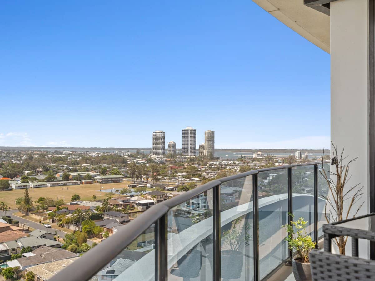 5 Harbour Side Court, BIGGERA WATERS - Thumbnail 11