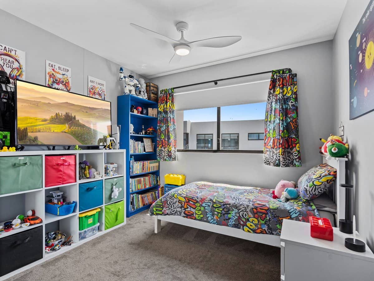 5 Harbour Side Court, BIGGERA WATERS - Thumbnail 18