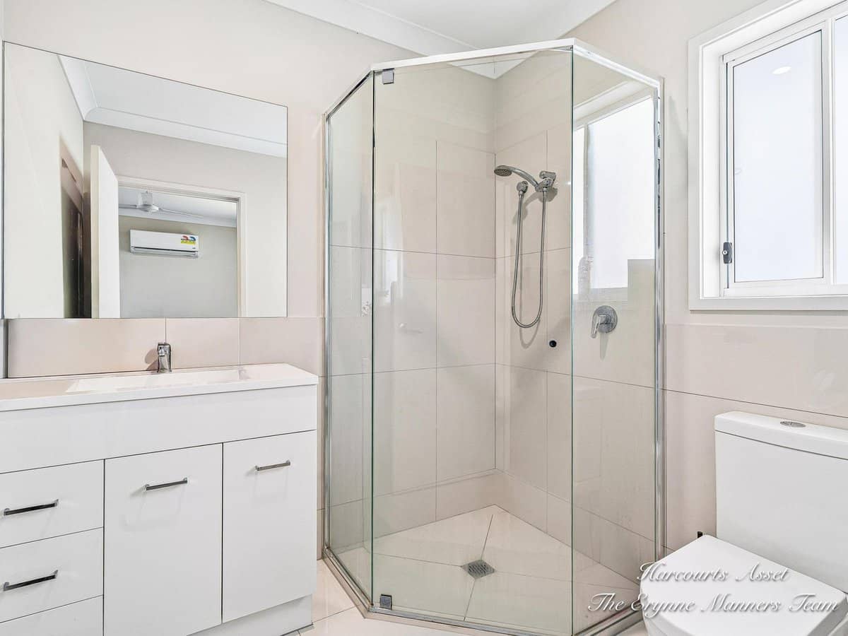 14 Verge Street, LOGAN RESERVE - Thumbnail 4