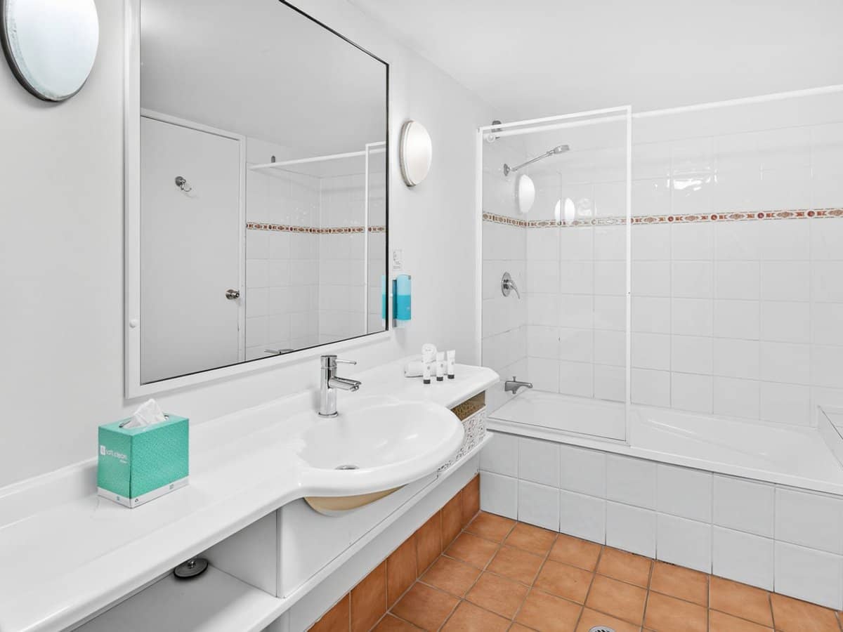 132-138 Ferny Avenue, Surfers Paradise - Thumbnail 8