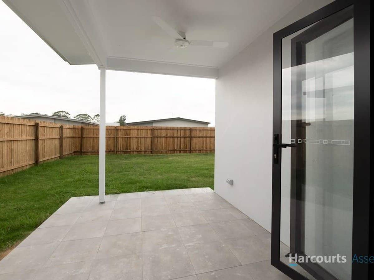 9 Mills Way, GREENBANK - Thumbnail 9