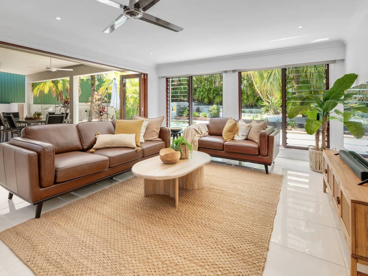 21 Freda Street, ASHMORE - Thumbnail 1