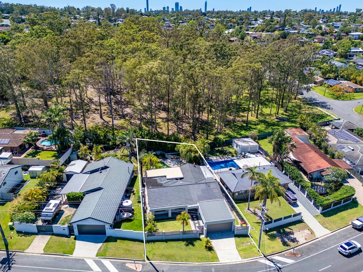 21 Freda Street, ASHMORE - Thumbnail 3