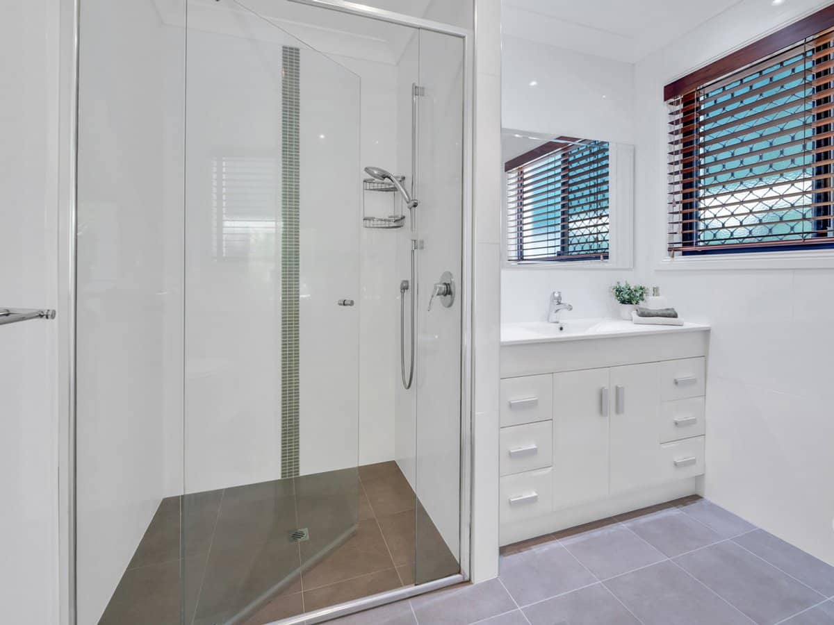 21 Freda Street, ASHMORE - Thumbnail 15