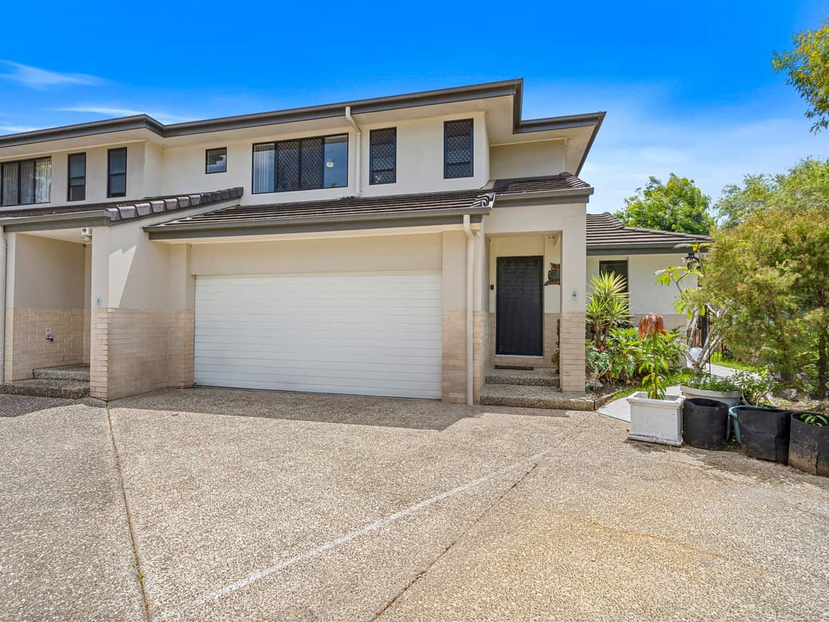 1 Barratt Street, COOMERA - Thumbnail 1
