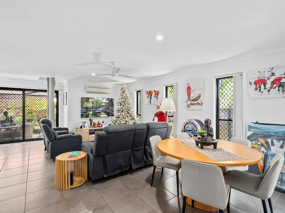 1 Barratt Street, COOMERA - Thumbnail 5