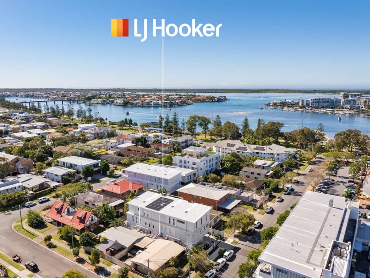 17 Bruce Avenue, PARADISE POINT - Thumbnail 2