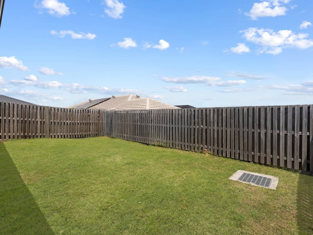 18 Sheepdog Road, PARK RIDGE - Thumbnail 15