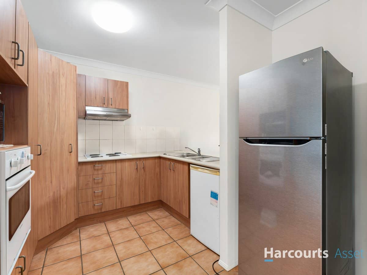 8 Manor Street, EIGHT MILE PLAINS - Thumbnail 3