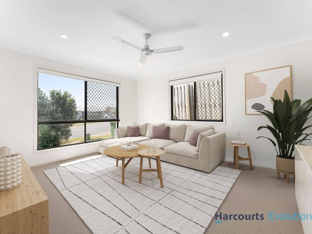 15 Vantage Place, REDBANK PLAINS - Thumbnail 2