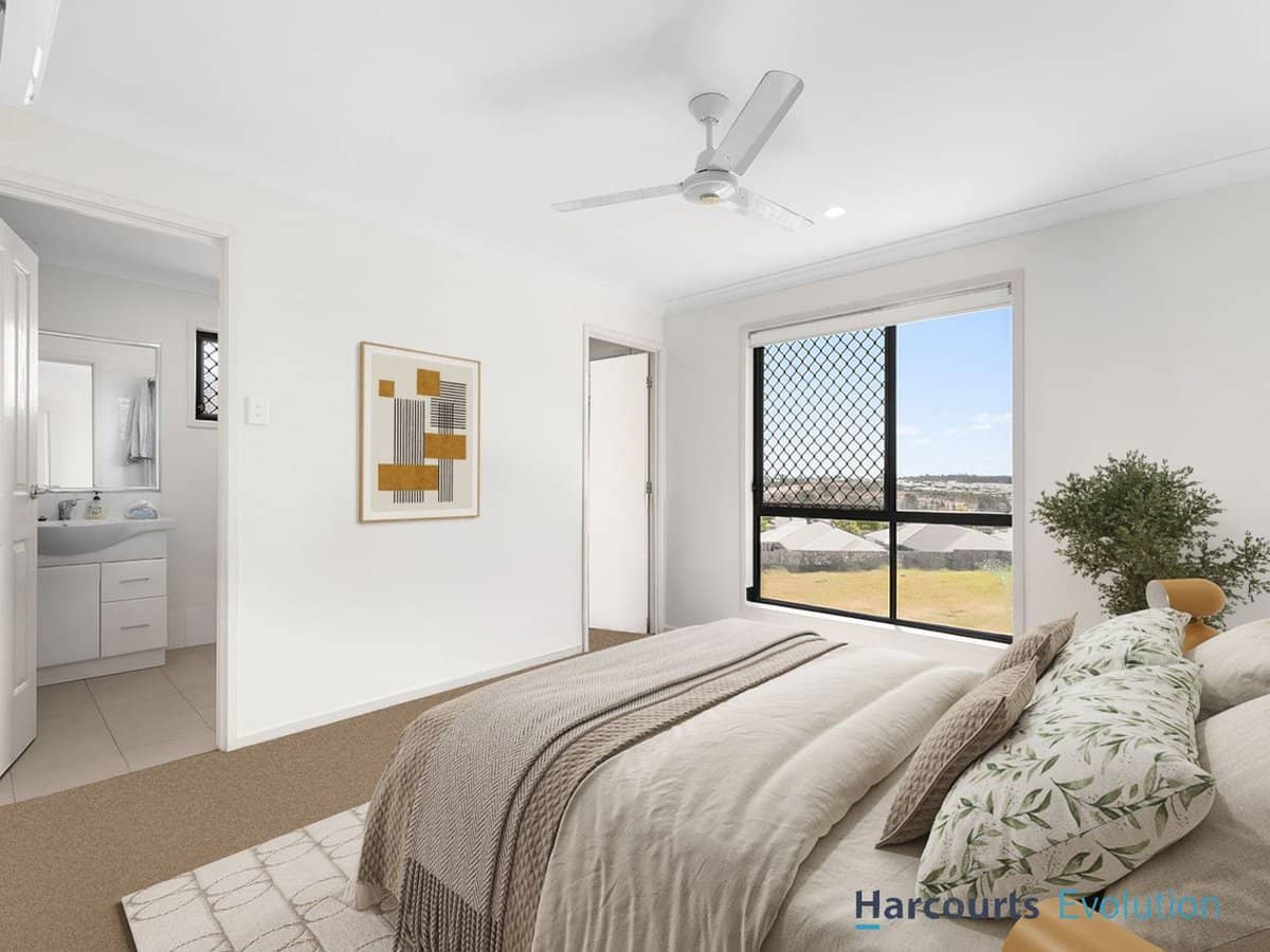 15 Vantage Place, REDBANK PLAINS - Thumbnail 5