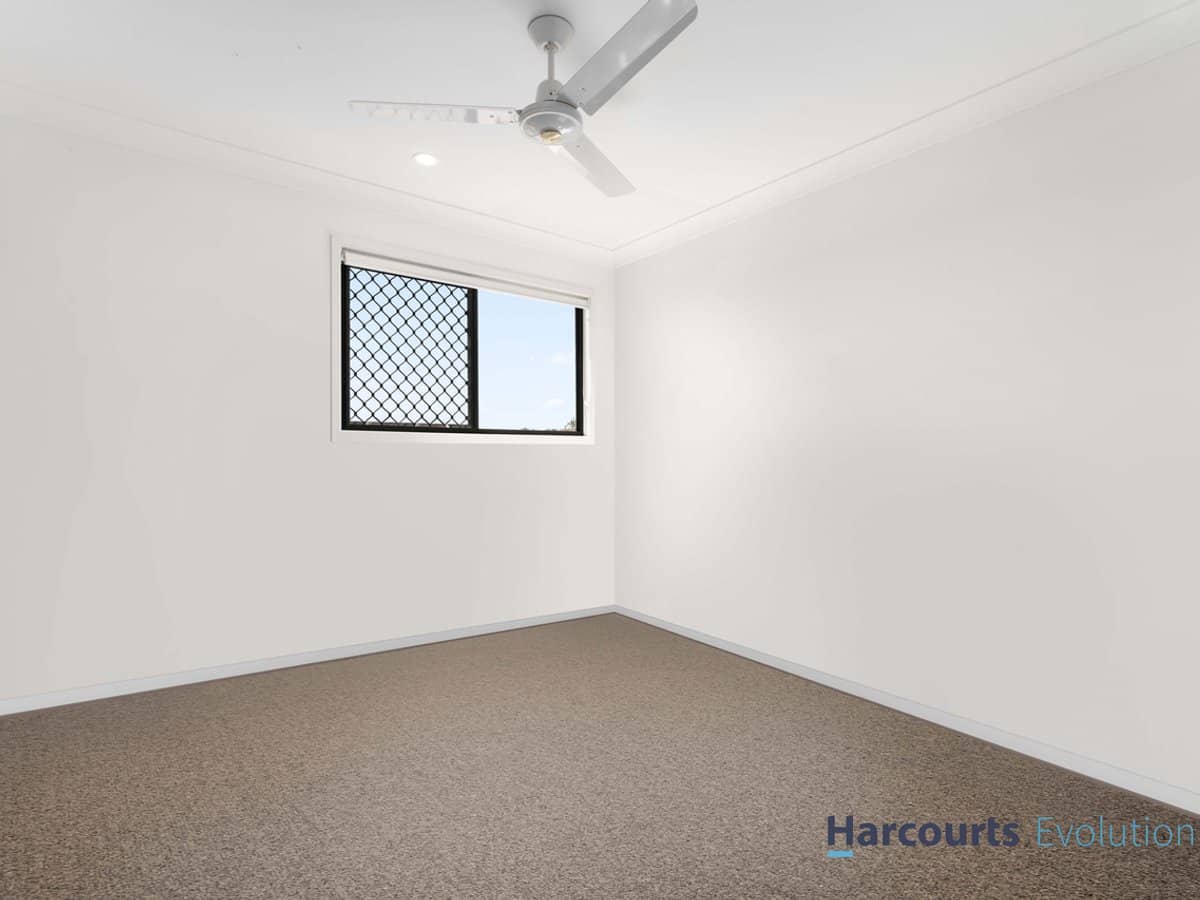 15 Vantage Place, REDBANK PLAINS - Thumbnail 9