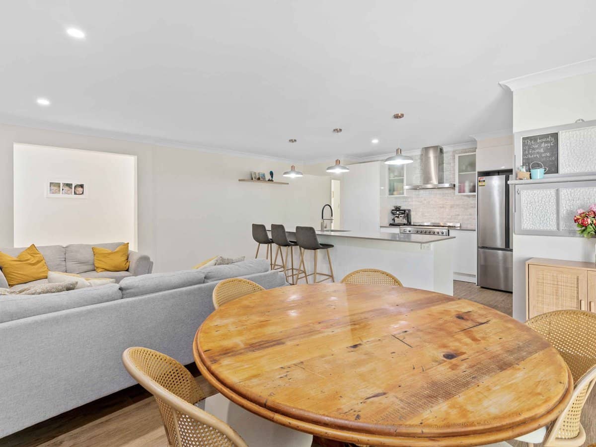 25 Rutherford Circuit, GILSTON - Thumbnail 6