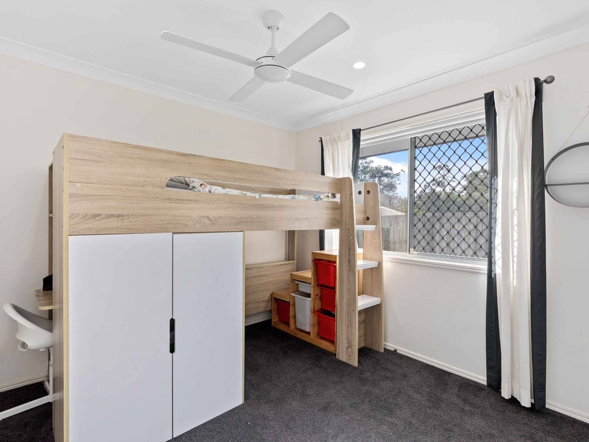 25 Rutherford Circuit, GILSTON - Thumbnail 11