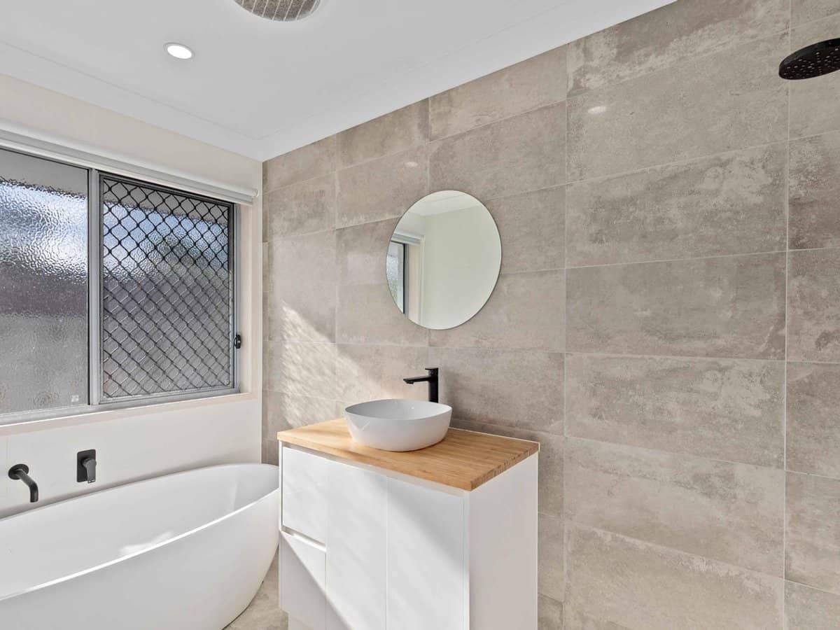 25 Rutherford Circuit, GILSTON - Thumbnail 13