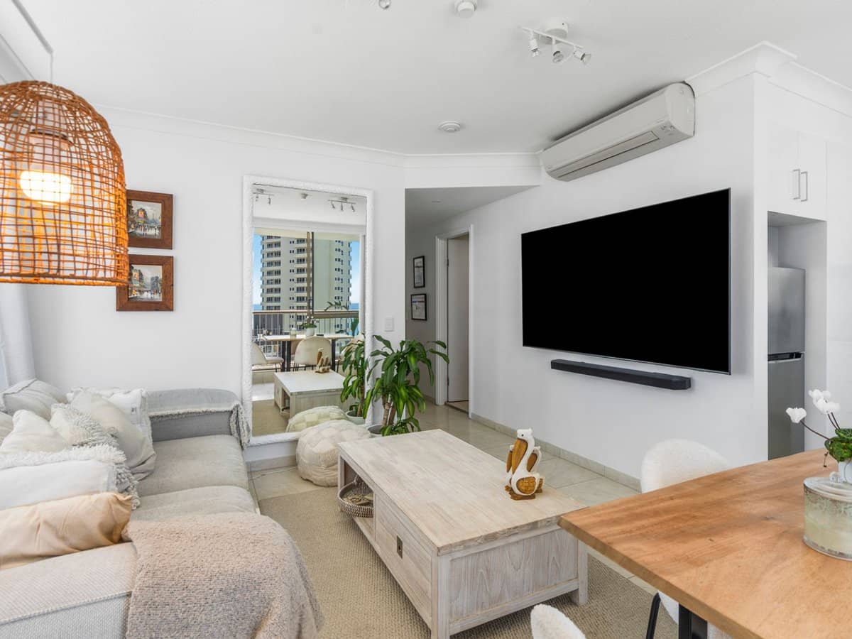 18-22 Orchid Avenue, SURFERS PARADISE - Thumbnail 8