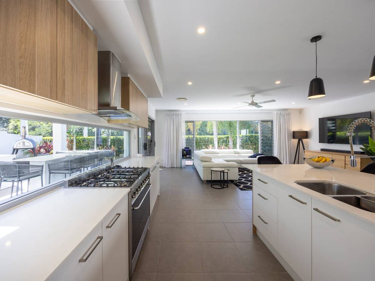 7815 Pavilions Close, Hope Island - Thumbnail 5