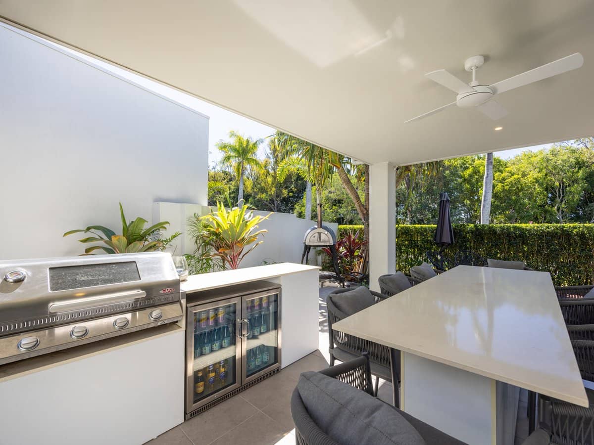 7815 Pavilions Close, Hope Island - Thumbnail 13