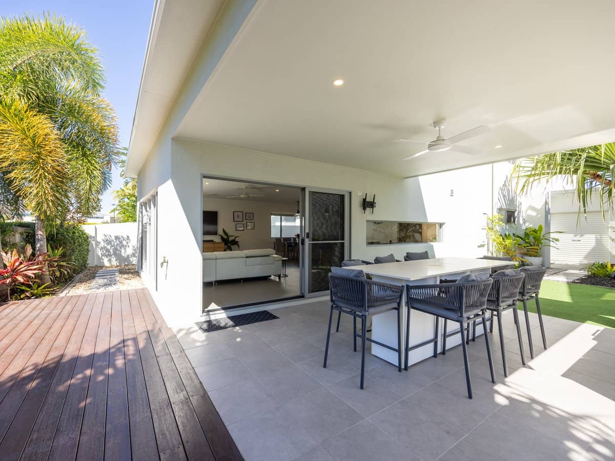 7815 Pavilions Close, Hope Island - Thumbnail 14