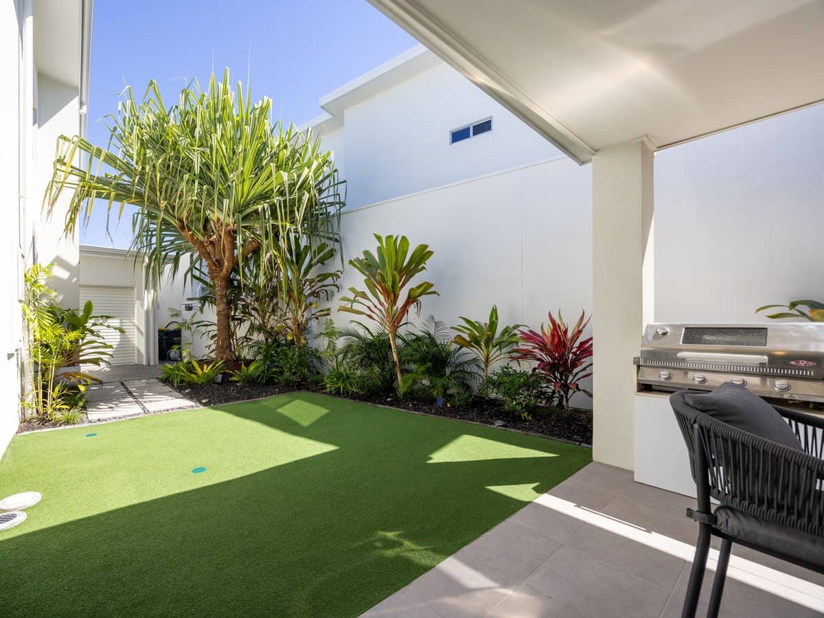 7815 Pavilions Close, Hope Island - Thumbnail 16