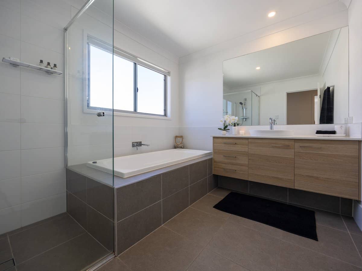 7815 Pavilions Close, Hope Island - Thumbnail 29